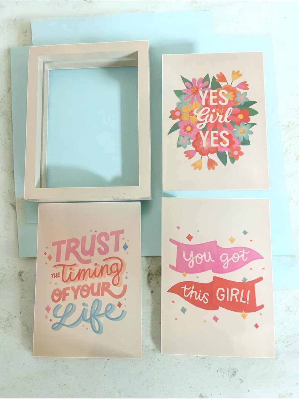 Motivational Floral Wall/Desk Art with 6 Interchangeable Photos